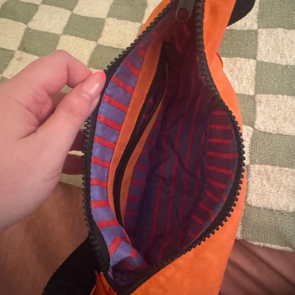 Baggu Small Crescent Poppy Deadstock - Picture 4 of 5